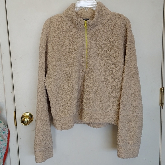 Half zip sherpa pullover